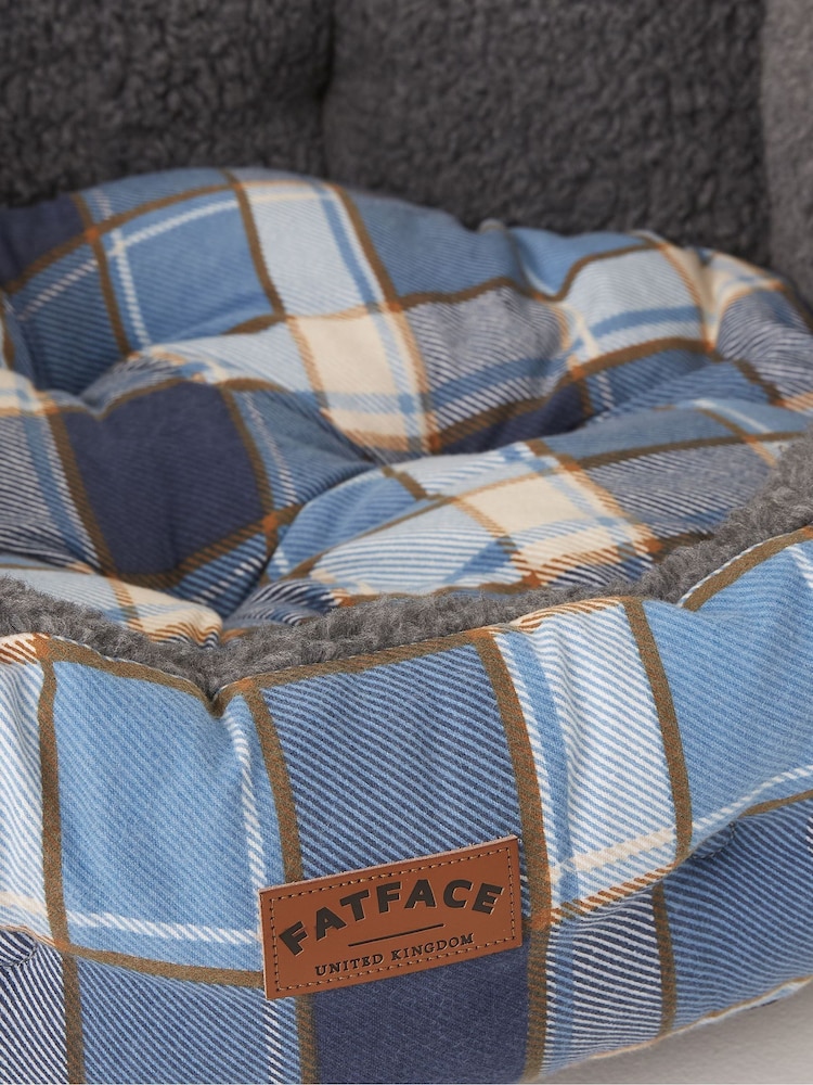 FatFace Blue 45cm Check Pet Bed - Image 4 of 4