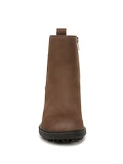 Vionic Truckee Wide Fit Block Heel Leather Ankle Boots - Image 4 of 10