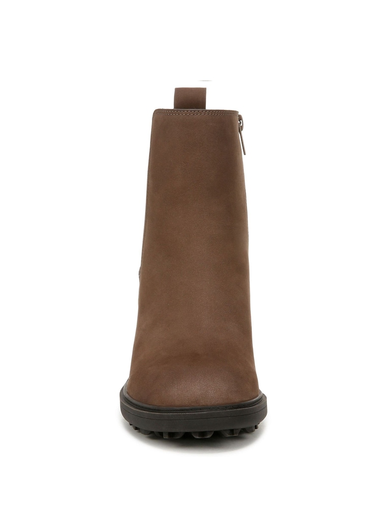 Vionic Truckee Wide Fit Block Heel Leather Ankle Boots - Image 4 of 10