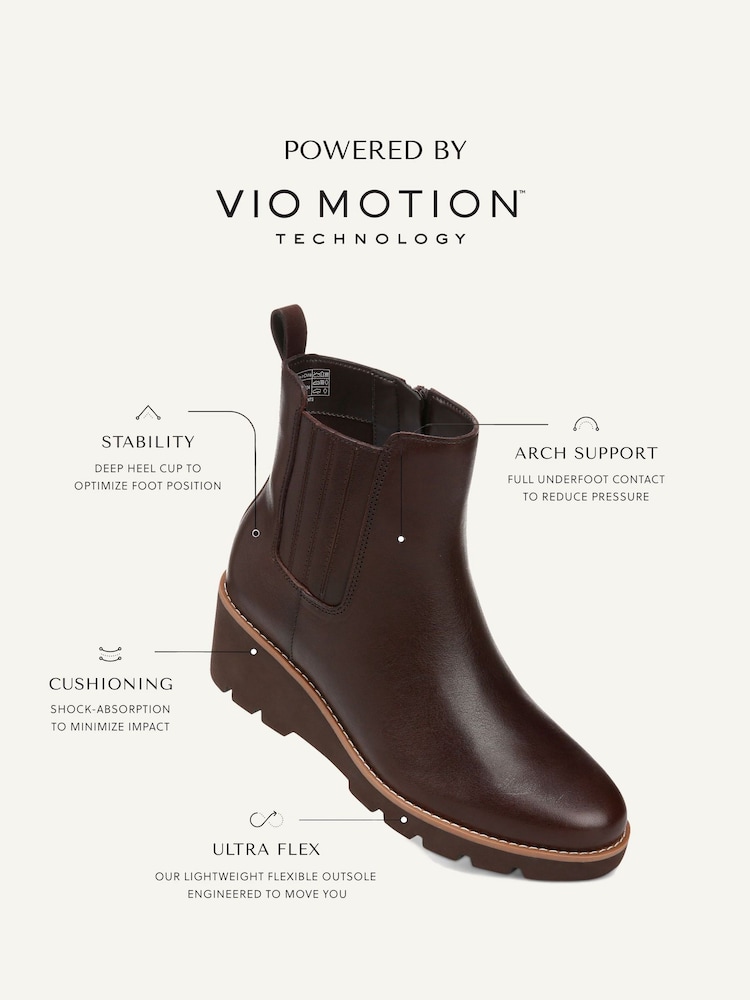 Vionic Wide Fit Aria Leather Ankle Boots - Image 10 of 11