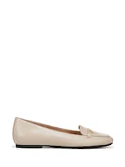 Vionic Wide Fit Hayes Ballet Flats - Image 2 of 10