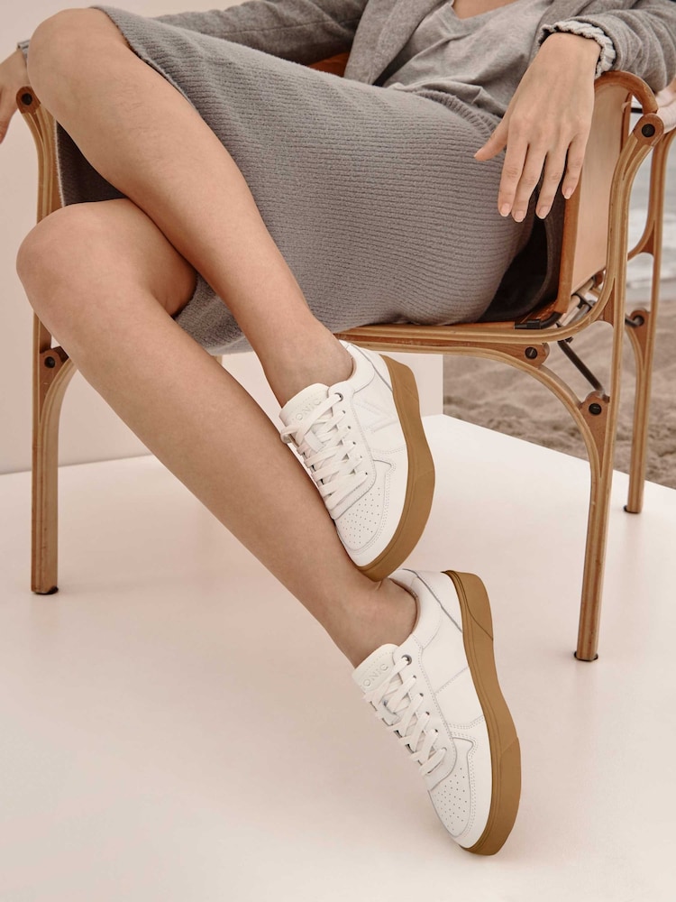 Vionic Kimmie Wide Fit Court Trainers - Image 1 of 11