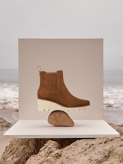 Vionic Wide Fit Aria Leather Ankle Boots - Image 9 of 11