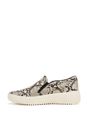 Vionic Kearny Wide Fit Slip-On Trainers - Image 3 of 11