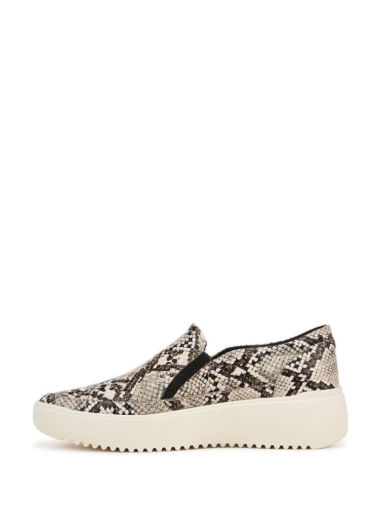 Vionic Kearny Wide Fit Slip-On Trainers - Image 3 of 11