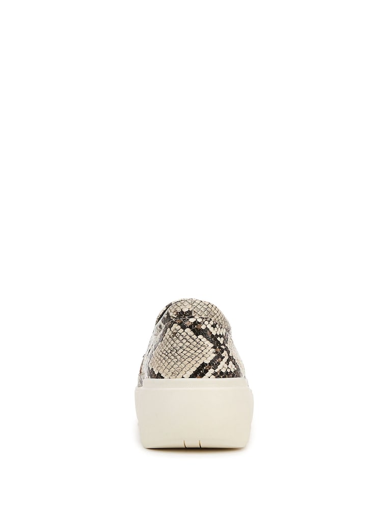 Vionic Kearny Wide Fit Slip-On Trainers - Image 6 of 11