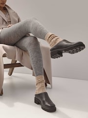črna - Vionic Fairfax v standardnem krogu Waxed Suede Mule čevlji - Slika 1 iz 11