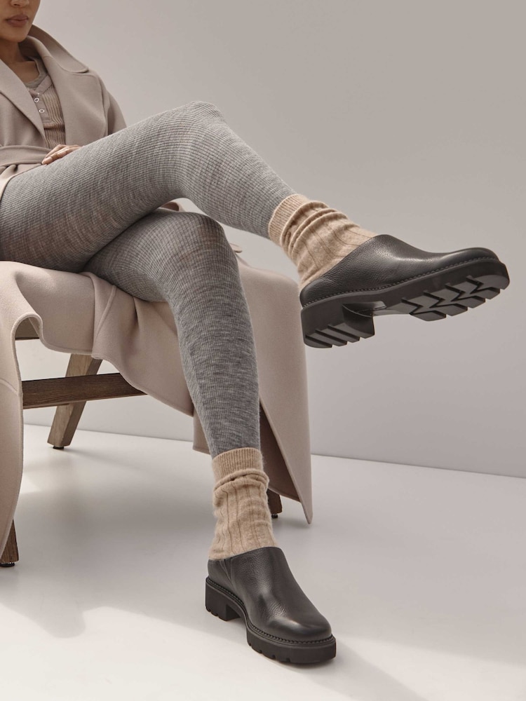 črna - Vionic Fairfax v standardnem krogu Waxed Suede Mule čevlji - Slika 1 iz 11 črna - Vionic Fairfax v standardnem krogu Waxed Suede Mule čevlji - Slika 1 iz 11