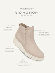 Vionic Uptown Sur Wide Fit Leather Ankle Boots - Image 10 of 11