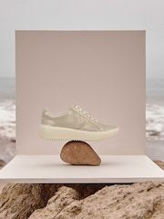 Vionic Kearny Regular Fit Lace Up Trainers - Image 8 of 11
