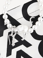 Marc Jacobs Silver Tone Cat and Mouse Pearl Bracelet - Image 2 of 3