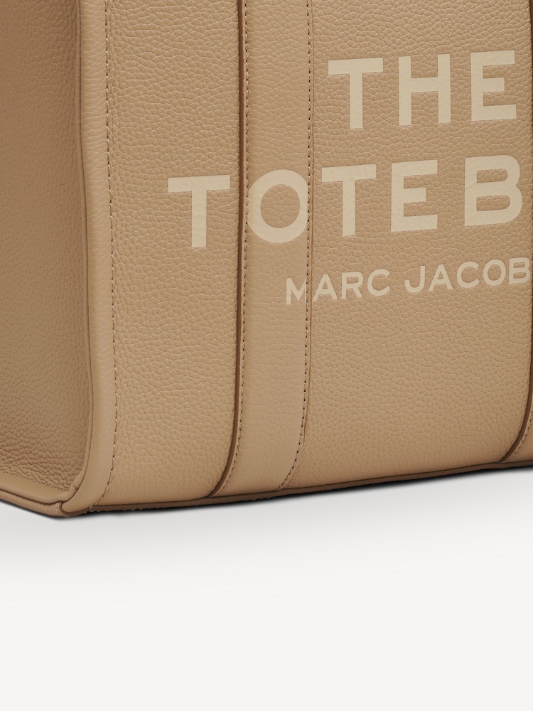 Marc Jacobs Camel Medium The Tote Bag - Image 10 of 10