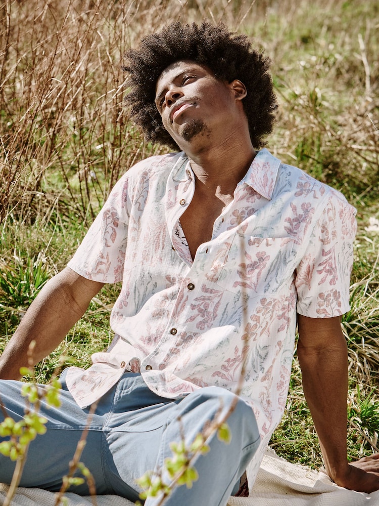 FatFace Multi Short Sleeve Beeble Botanical Print Shirt - Image 1 of 7