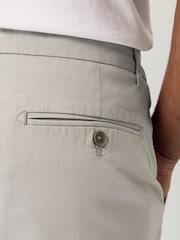 Blanco crudo - Lightweight Stretch Chino Trousers - Imagen 5 de 10