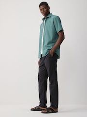 Azul marino - Lightweight Stretch Chino Trousers - Imagen 3 de 10