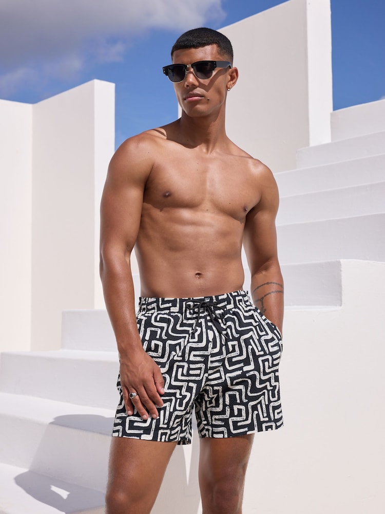 Black/White Printed Seersucker Swim Shorts - Image 5 of 9