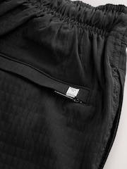 أسود - شورت سباحة مزركش بملمس بارز - Image 10 of 11