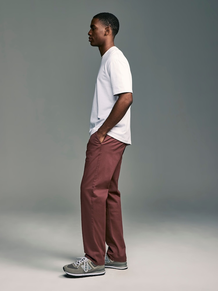 Couleur bourgogne légère - Ajustement droit - Pantalon chino stretch - Image 4 of 9