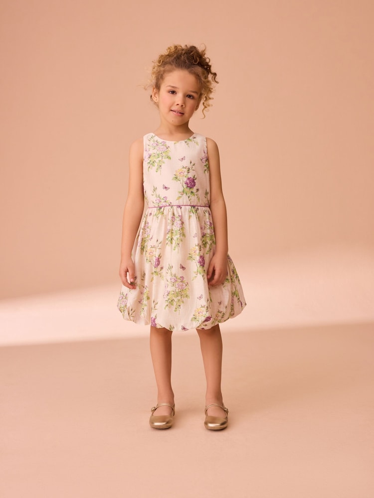 Crema - Laura Ashley Floral Bubble Hem Dress - Imagen 2 de 11 Crema - Laura Ashley Floral Bubble Hem Dress - Imagen 2 de 11