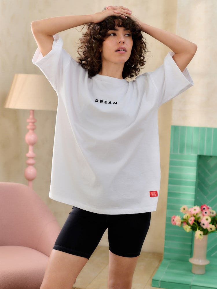 Bath & Body Works Red/White Poppy Oversized T-Shirt and Bike Shorts Set - Image 1 of 5