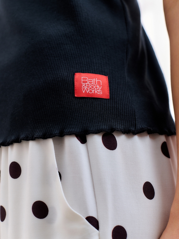 Bath & Body Works Red/White Poppy Short Sleeve Pyjamas Set - Image 6 of 6