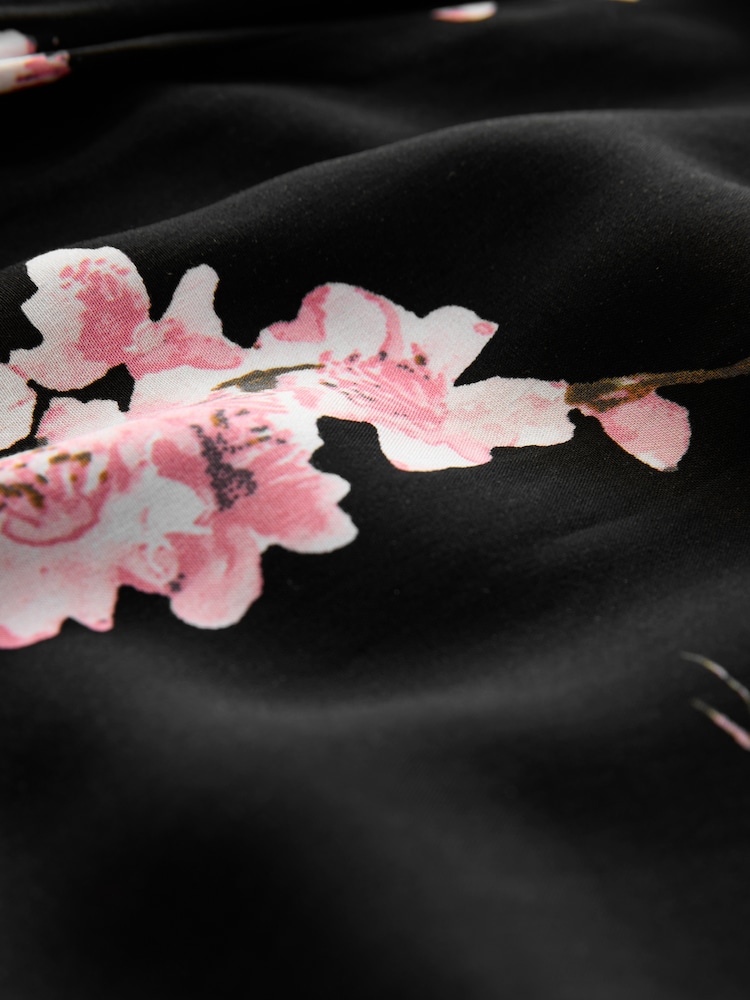 Bath & Body Works Black Japanese Cherry Blossom Button Through Pyjama Set - Image 11 of 11