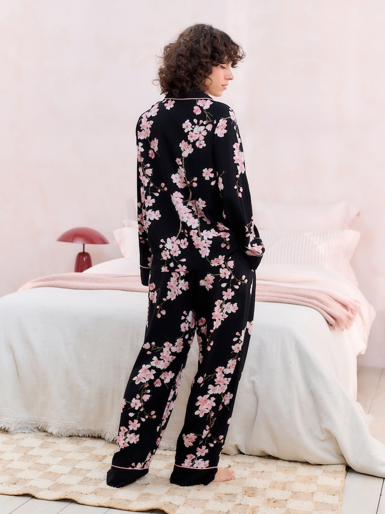 Bath & Body Works Black Japanese Cherry Blossom Button Through Pyjama Set - Image 2 of 11