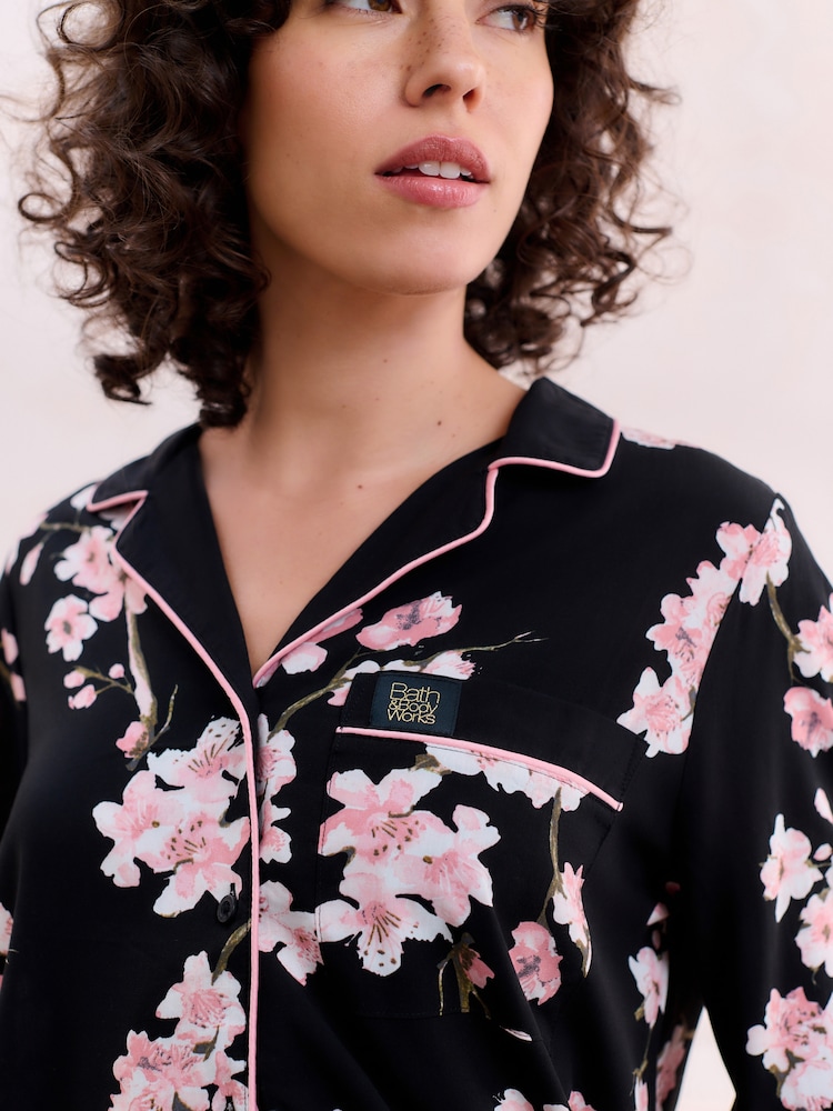 Bath & Body Works Black Japanese Cherry Blossom Button Through Pyjama Set - Image 4 of 11