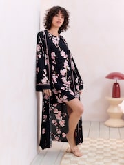 Bath & Body Works Black Japanese Cherry Blossom Lightweight Robe - Image 2 of 8