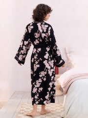 Bath & Body Works Black Japanese Cherry Blossom Lightweight Robe - Image 3 of 8