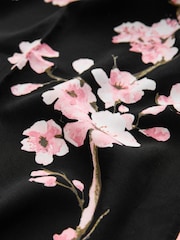 Bath & Body Works Black Japanese Cherry Blossom Lightweight Robe - Image 6 of 8