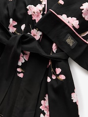 Bath & Body Works Black Japanese Cherry Blossom Lightweight Robe - Image 8 of 8
