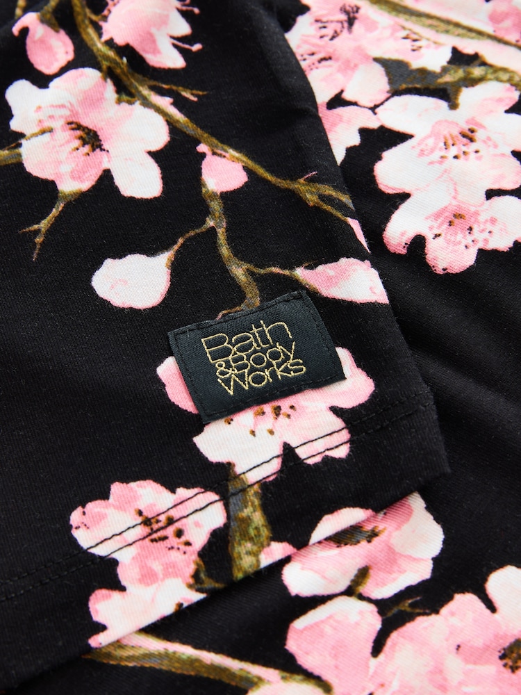 Bath & Body Works Black Japanese Cherry Blossom Night T-Shirt - Image 7 of 7