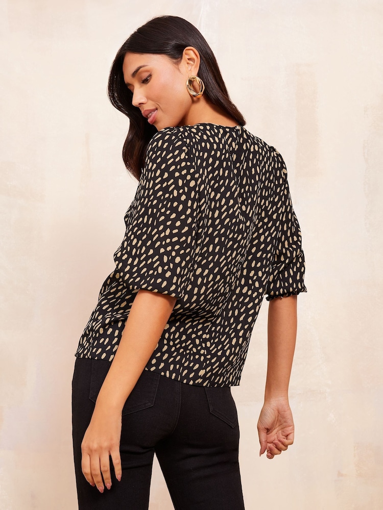 Friends Like These Black Polka Dot Round Neck Shirred Cuff 3/4 Sleeve Top - Image 4 of 4
