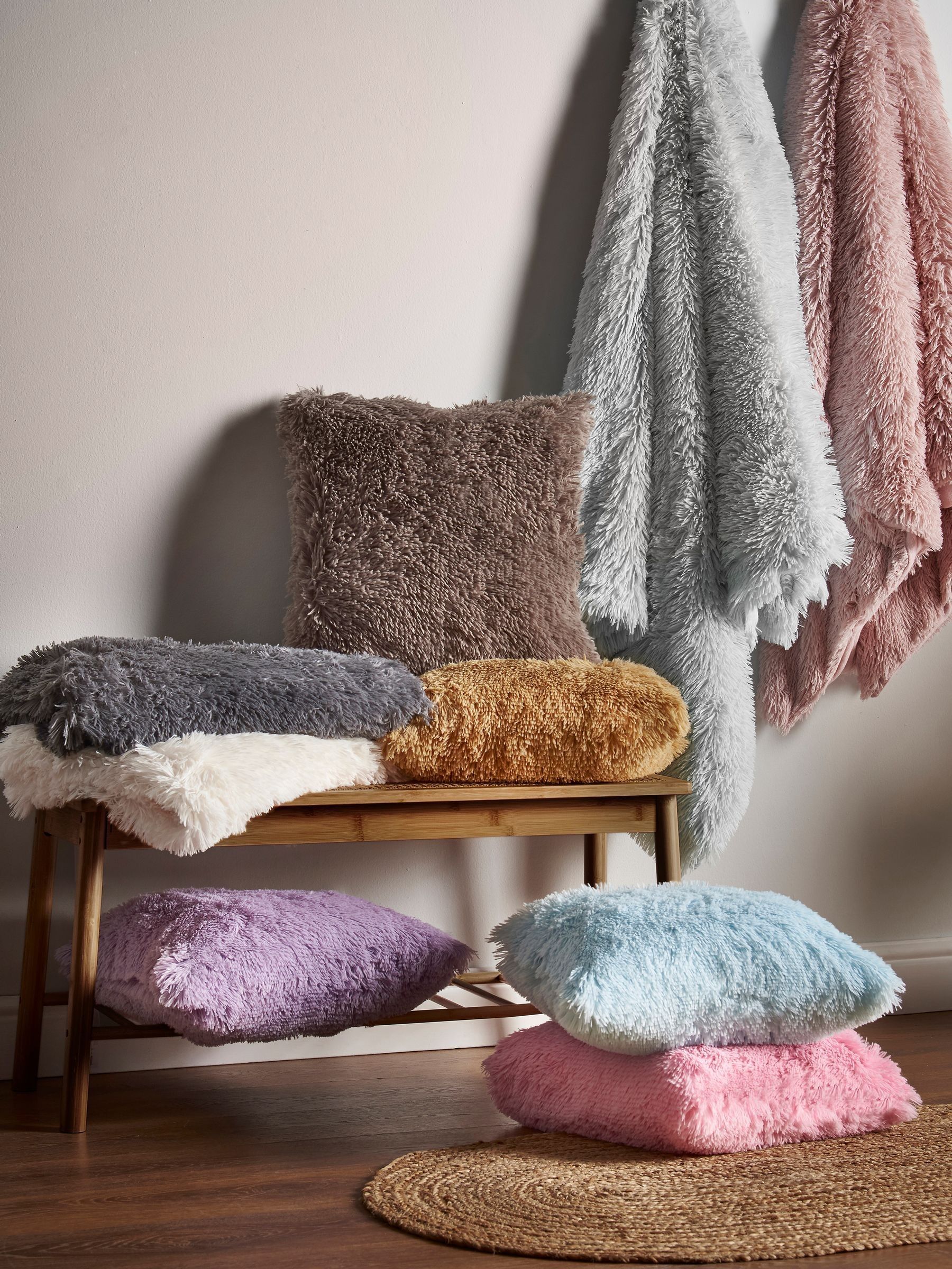 Catherine Lansfield Faux Fur Throw