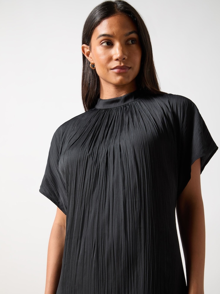 Ro&Zo Black High Neck Plisse Dress - Image 3 of 3