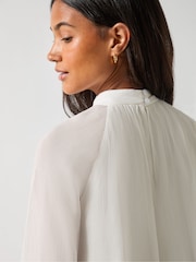 Ro&Zo White Crinkle Flared Sleeve Blouse - Image 4 of 4