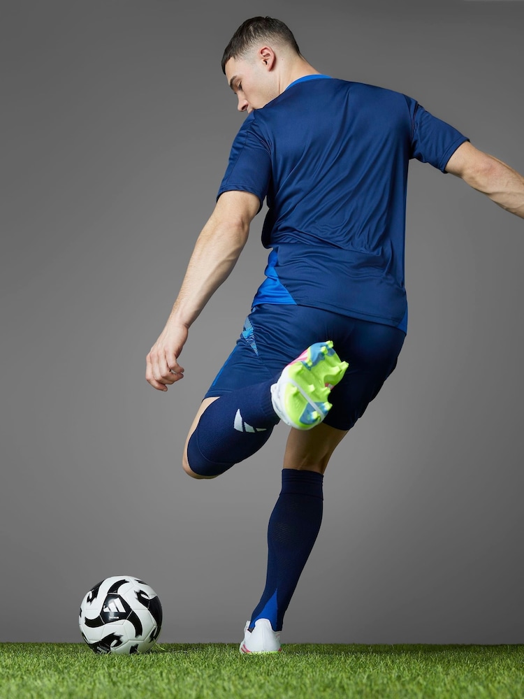 Botas para terreno duro/multiterreno con lengüeta plegada para adultos Predator League de Adidas - Imagen 2 de 18 Botas para terreno duro/multiterreno con lengüeta plegada para adultos Predator League de Adidas - Imagen 2 de 18