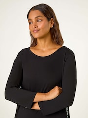 Schwarz - Roman Stretch-Top mit Animal Print und kontrastierendem Mesh-Saum - Bild 4 von 5