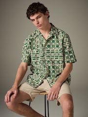 Green Watercolour Printed Short Sleeve 100% Cotton Shirt - Image 3 of 9