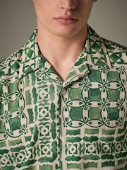 Green Watercolour Printed Short Sleeve 100% Cotton Shirt - Image 6 of 9