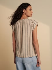 A rayas en tono piedra y negro - Blusa abotonada con tejido de lino mangas con volantes - Imagen 3 de 7