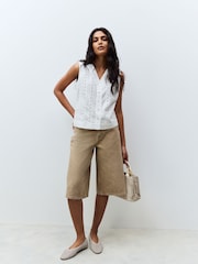 White Broderie Waistcoat - Image 2 of 7