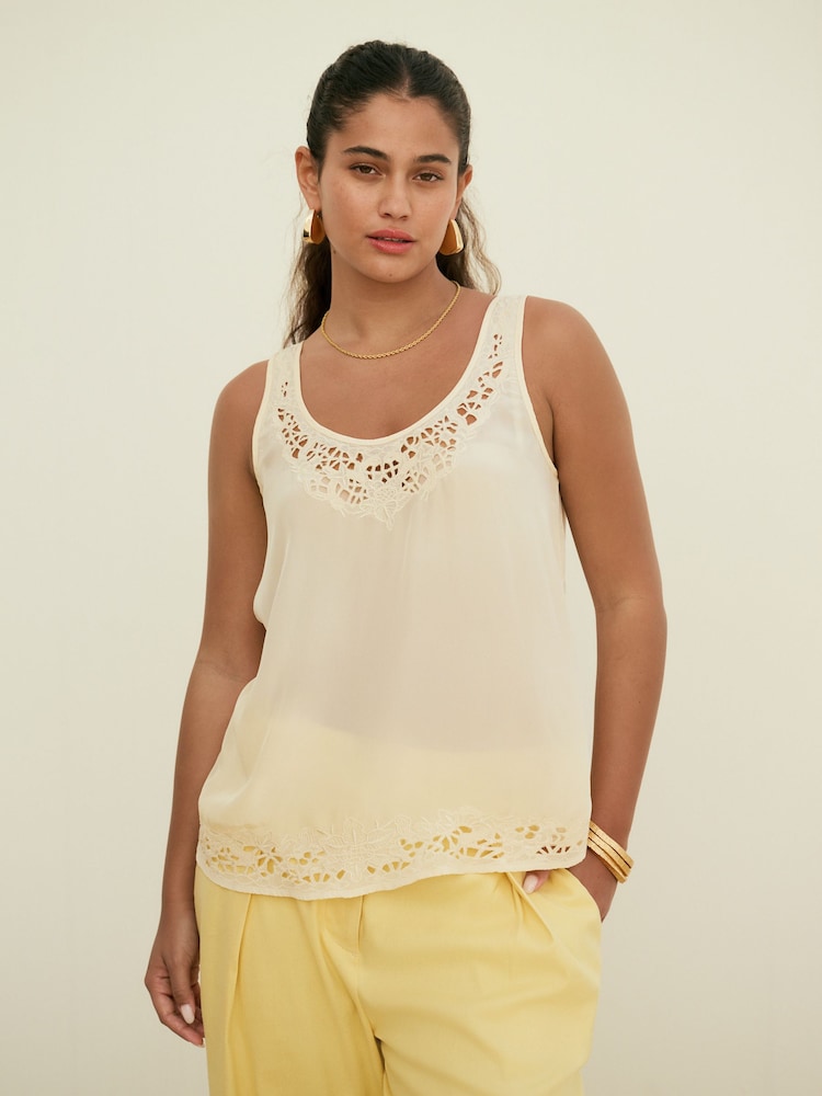 Crema - Satin Lace Insert Scoop Cami Top - Imagen 1 de 7