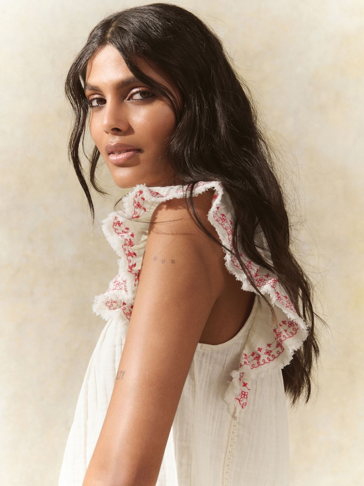 Cream Soft Short Sleeve Embroidered Square Neck Blouse - Image 3 of 8