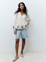 Кремовый/черный - Long Sleeve Embroidered Scallop Hem Blouse - Image 2 of 6