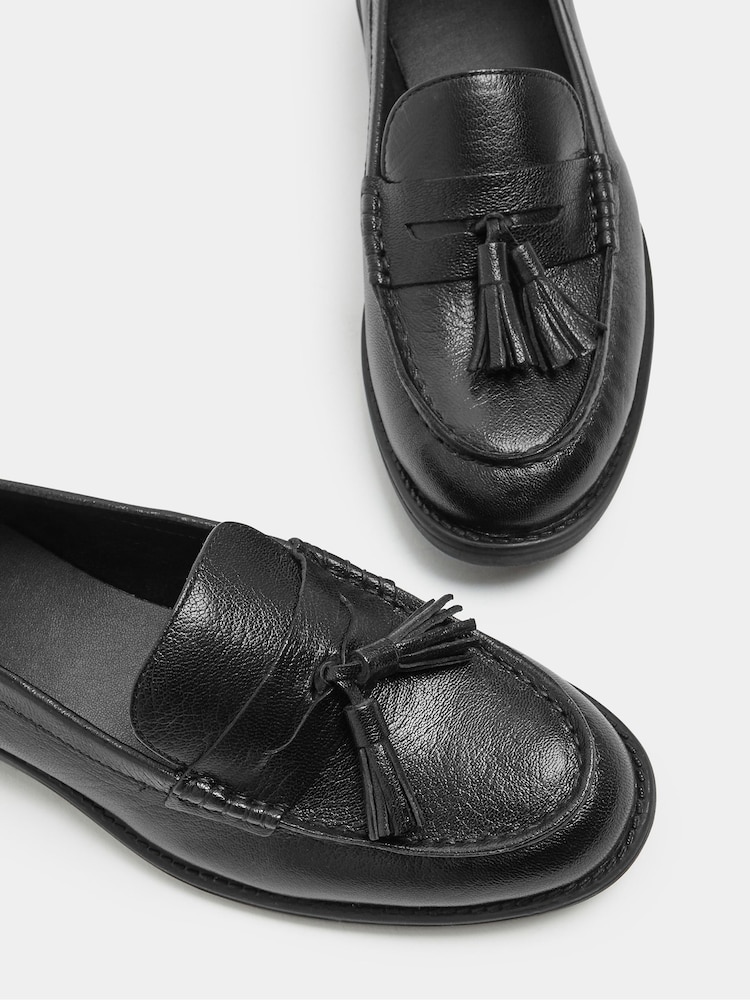 Yours Curve Black Wide Fit Tassel Trim Leather Loafers - Image 4 of 4 Yours Curve Black Wide Fit Tassel Trim Leather Loafers - Image 4 of 4