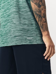 Grün - adidas Train Essentials Training T-Shirt mit Stretch - Bild 5 von 6
