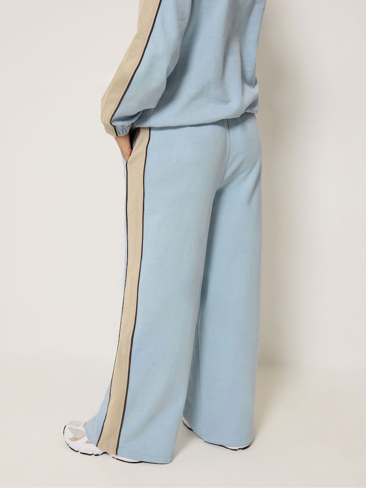 PixieGirl Petite Blue Colourblock Wide Leg Joggers - Image 2 of 6 PixieGirl Petite Blue Colourblock Wide Leg Joggers - Image 2 of 6