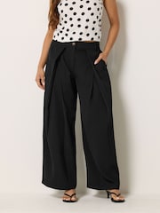 Schwarz - PixieGirl Petite Wickelhose mit weitem Bein und Falten - Bild 2 von 6